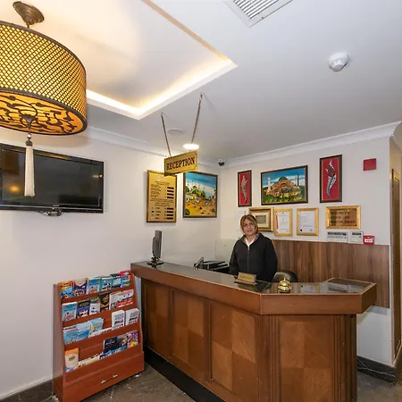 Aristocrat Hotel