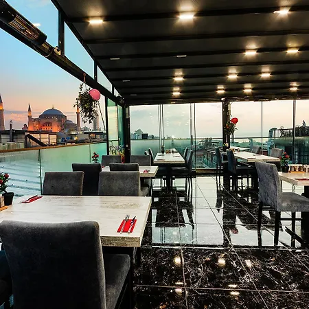 아리스토크레트 3*