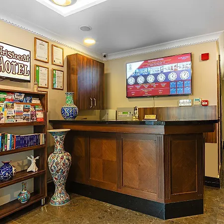 아리스토크레트 3*